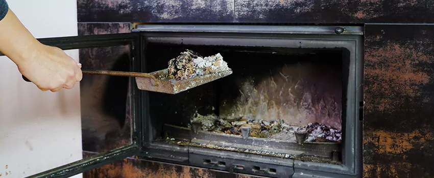 Fireplace Interior Sweeping in Longueuil, QC