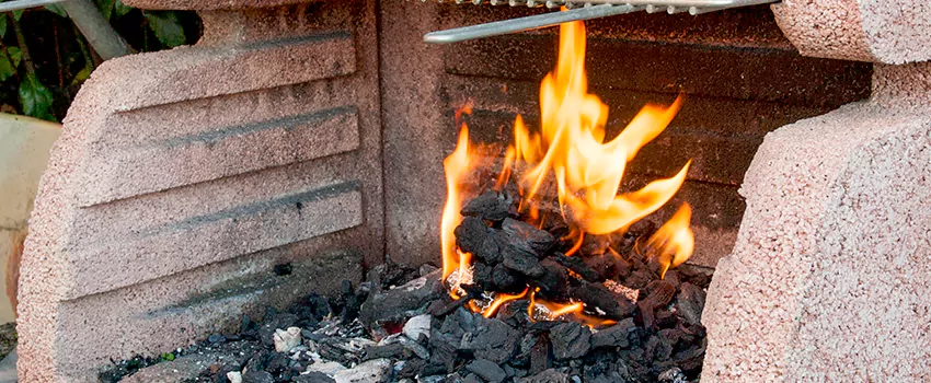 Clean The Fireplace Mantle And Hearth in Longueuil, QC